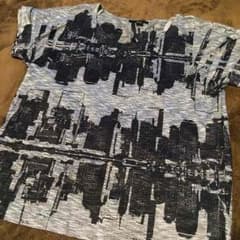 値下げ‼️CITY表裏Tシャツのサムネイル