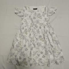 BeBe 半袖ワンピース 130cmのサムネイル