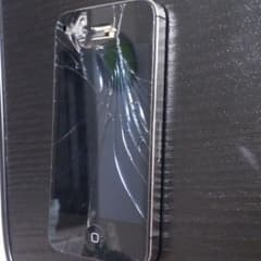 au iphone4s32GBのサムネイル