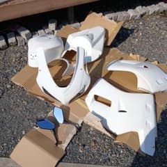 ns1 cbr1000RR風　カウル　おまけ付きのサムネイル