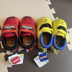 トミカ プラレール  靴のサムネイル