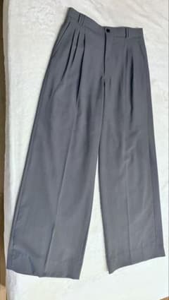 YOKE WOOL TROPICAL 3PLEATED TROUSERS 3のサムネイル