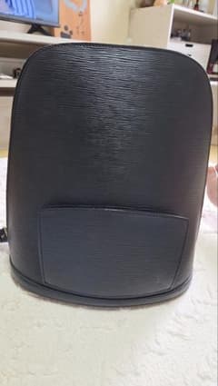 Louis Vuitton エピレザー ブラックリュックのサムネイル