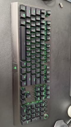Razer ゲーミングキーボード 本体のサムネイル