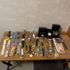 第五弾　腕時計　まとめて　大量　アンティーク　レトロ　ジャンクのサムネイル