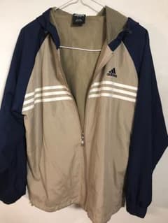 adidas アディダスのサムネイル
