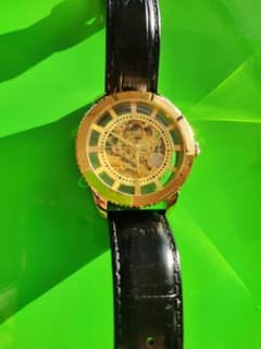 INVICTA　自動巻き、スケルトンのサムネイル