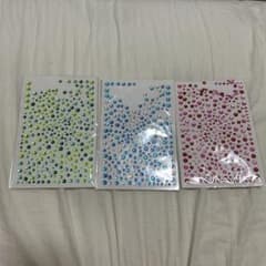顔に貼ったりできるキラキラシールのサムネイル