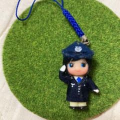 婦人警官キューピー 根付のサムネイル