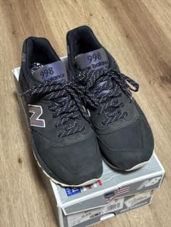 New Balance 998 ブラックスニーカーのサムネイル