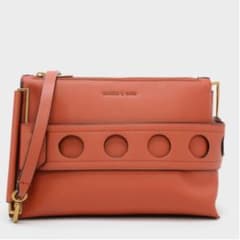 CHARLES & KEITH バッグのサムネイル