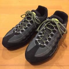 NIKE AIRMAX 95 ESSENCIALのサムネイル