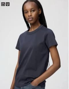UNIQLO ネイビー 半袖 Tシャツのサムネイル