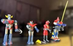 ロボットフィギュア4種類のサムネイル
