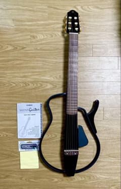 YAMAHA ヤマハ　サイレントギター　SLG−110N ケース付きのサムネイル