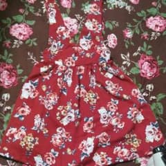 キティ　赤色　花柄　ワンピース☆のサムネイル
