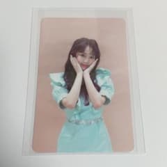 IZ*ONE イェナ BLOOM*IZ トレカのサムネイル