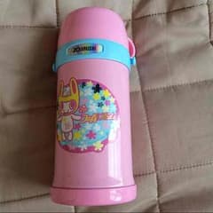 【未使用！コップ付水筒】のサムネイル