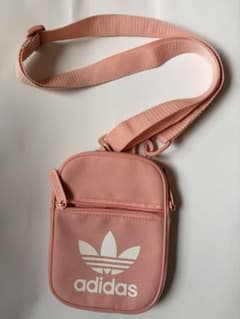 adidas Originals ミニショルダーバッグ ピンクのサムネイル