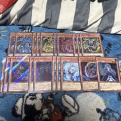 遊戯王 三幻魔デッキ スリーブデッキケース付きのサムネイル
