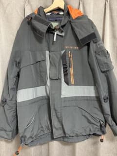 TOMMY HILFIGER トミーヒルフィガー マウンテンパーカー ジャケットのサムネイル