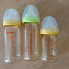 ピジョン 母乳実感哺乳瓶のサムネイル