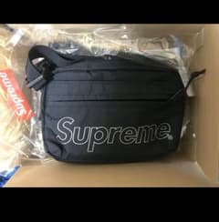 最終値下げ！supreme ショルダーバッグ 国内正規品‼︎のサムネイル