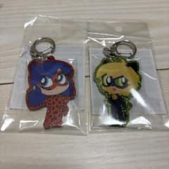 ミラキュラス レディバグ＆シャノワール 非売品 アクリルキーホルダー 2点セット 459fa3112e3ae9a4b79fc1103195ae
