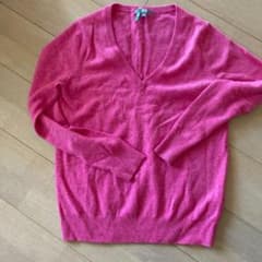 ユニクロ ニット カシミアセーターのサムネイル