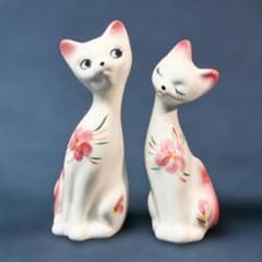 昭和レトロ 陶器 猫 置物 2体セット ピンク花柄 ペア 高さ約10cm 