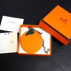 最終値下げ❗️【美品×箱付き】HERMESチャームのサムネイル