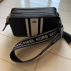 マイケルコース　カメラ　ジョルダーバッグ　美品のサムネイル