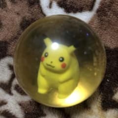 ピカチュウ　スーパーボールのサムネイル