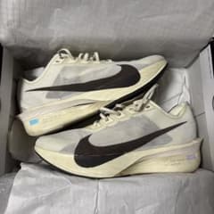 ナイキ ヴェイパーフライ 4 