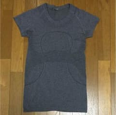 ルルレモン テイシャツ Ｔシャツ ヨガウェアのサムネイル