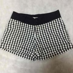ショートパンツのサムネイル