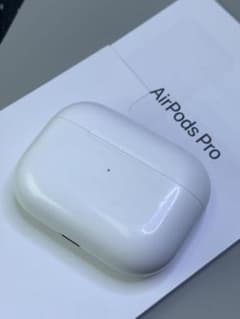 Apple AirPods Pro 第1世代 充電ケースのみA2190動作品 - メルカリ
