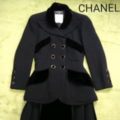 CHANELスーツのサムネイル