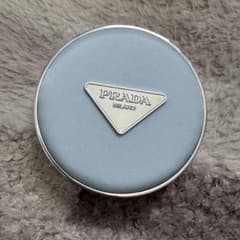 限定カラーPRADAクッションファンデ 新品未使用 - メルカリ