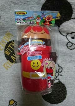 アンパンマン ストロー付 ダイカット水筒のサムネイル