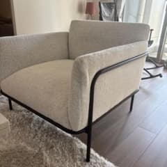 アクタス　モダン ホワイトファブリック 1人掛けソファ アクタス モダン ホワイトファブリック 1人掛けソファ - メルカリ