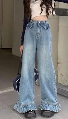 フリル付きデニムパンツ Mサイズのサムネイル