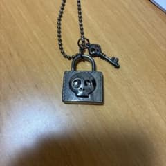 スカル パドロック ネックレス 鍵モチーフのサムネイル
