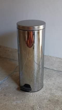 <未使用品> Brabantia ペダルビン20L ゴミ箱のサムネイル