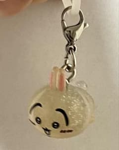 ちいかわ うさぎ めじるしアクセサリー ちいかわパーク入場特典のサムネイル