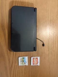 NEWニンテンドー3DSLL+カセット2つ+充電器のサムネイル