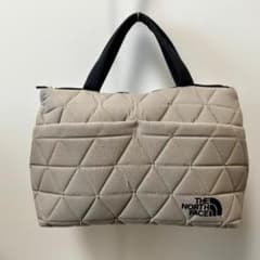 【美品】THE NORTH FACE キルティングハンドバッグ カーキ色のサムネイル