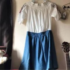 刺繍ワンピースのサムネイル