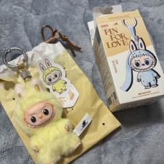 THE MONSTERS PIN FOR LOVE イニシャルラブブ「F」のサムネイル