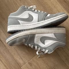 NIKE AIR JORDAN 1 LOW グレー ホワイトのサムネイル